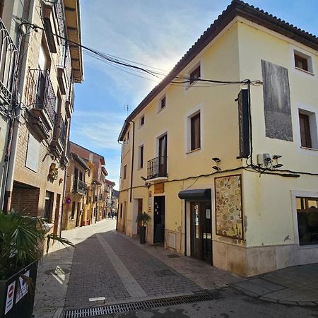 Hostal Albe Carrion De Los Condes Luaran gambar